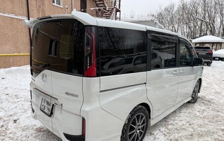 Honda Stepwgn IV, 2019 год, 2 350 000 рублей, 6 фотография