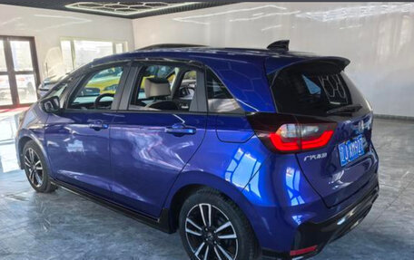 Honda Fit, 2023 год, 1 850 000 рублей, 6 фотография