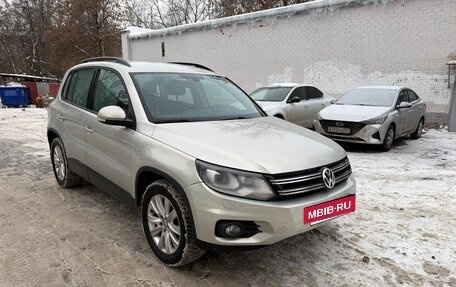 Volkswagen Tiguan I, 2011 год, 990 000 рублей, 3 фотография