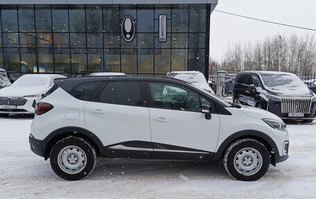 Renault Kaptur I рестайлинг, 2021 год, 1 800 000 рублей, 5 фотография