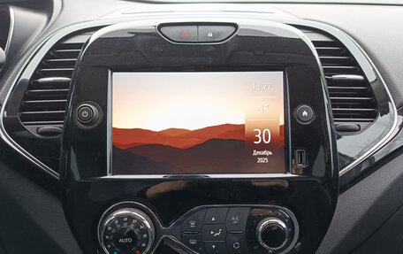 Renault Kaptur I рестайлинг, 2021 год, 1 800 000 рублей, 18 фотография