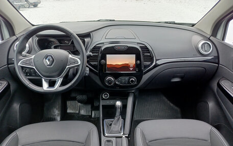 Renault Kaptur I рестайлинг, 2021 год, 1 800 000 рублей, 17 фотография