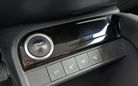 Renault Kaptur I рестайлинг, 2021 год, 1 800 000 рублей, 23 фотография