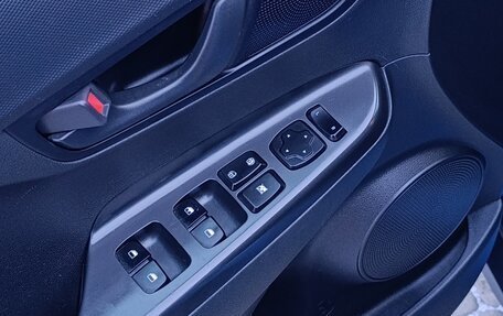 Hyundai Kona I, 2018 год, 1 720 000 рублей, 10 фотография