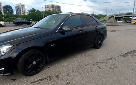 Mercedes-Benz C-Класс, 2011 год, 1 950 000 рублей, 6 фотография