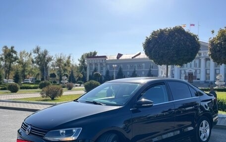 Volkswagen Jetta VI, 2011 год, 1 070 000 рублей, 2 фотография