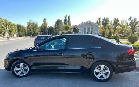 Volkswagen Jetta VI, 2011 год, 1 070 000 рублей, 6 фотография