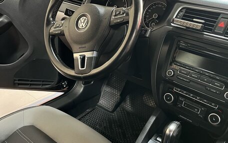 Volkswagen Jetta VI, 2011 год, 1 070 000 рублей, 7 фотография