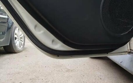 Toyota Ist II, 2002 год, 570 000 рублей, 6 фотография