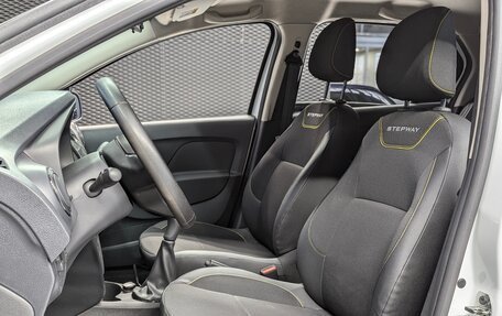 Renault Logan II, 2021 год, 999 000 рублей, 11 фотография