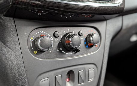 Renault Logan II, 2021 год, 999 000 рублей, 20 фотография