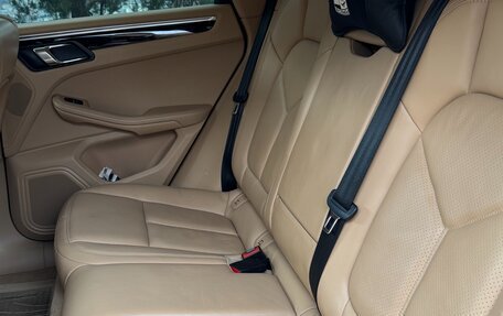 Porsche Macan I рестайлинг, 2016 год, 5 300 000 рублей, 4 фотография