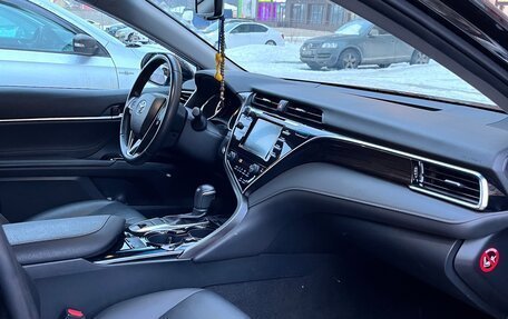 Toyota Camry, 2020 год, 2 620 000 рублей, 9 фотография