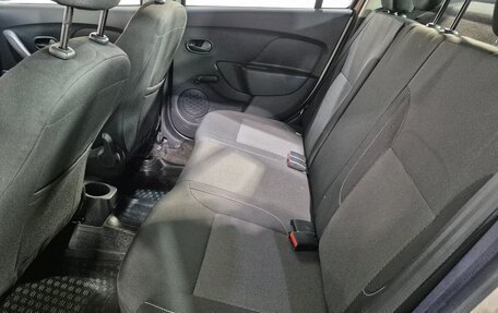 Renault Logan II, 2019 год, 1 048 000 рублей, 15 фотография