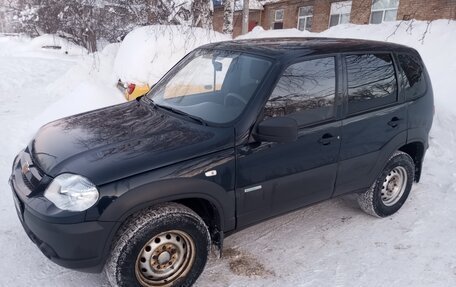 Chevrolet Niva I рестайлинг, 2014 год, 600 000 рублей, 3 фотография