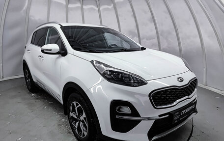KIA Sportage IV рестайлинг, 2020 год, 2 435 000 рублей, 3 фотография