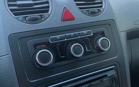 Volkswagen Caddy III рестайлинг, 2010 год, 990 000 рублей, 15 фотография