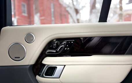 Land Rover Range Rover IV рестайлинг, 2021 год, 9 350 000 рублей, 24 фотография