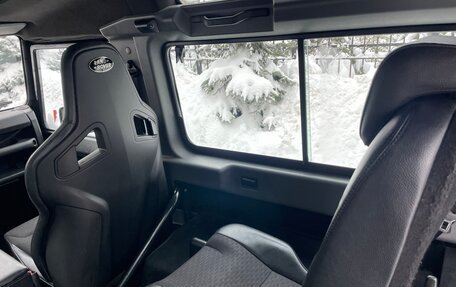 Land Rover Defender I, 2008 год, 2 950 000 рублей, 9 фотография