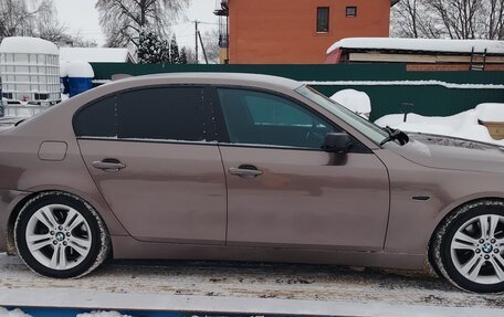 BMW 5 серия, 2004 год, 970 000 рублей, 3 фотография