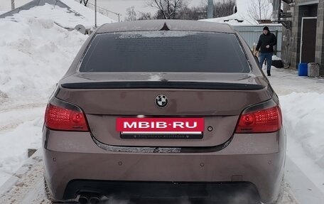 BMW 5 серия, 2004 год, 970 000 рублей, 5 фотография