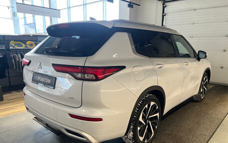 Mitsubishi Outlander, 2021 год, 3 499 000 рублей, 4 фотография