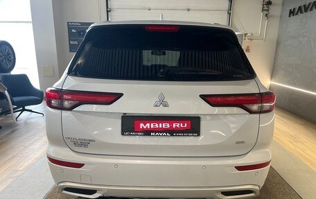 Mitsubishi Outlander, 2021 год, 3 499 000 рублей, 5 фотография