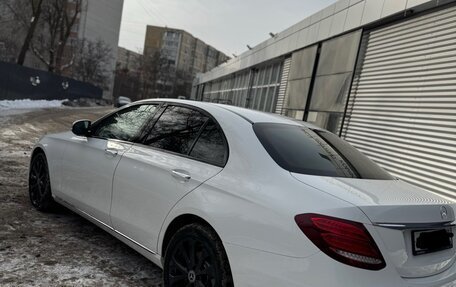 Mercedes-Benz E-Класс, 2019 год, 2 900 000 рублей, 6 фотография