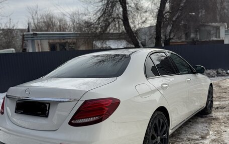 Mercedes-Benz E-Класс, 2019 год, 2 900 000 рублей, 5 фотография