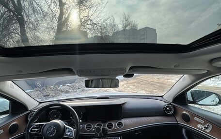 Mercedes-Benz E-Класс, 2019 год, 2 900 000 рублей, 9 фотография