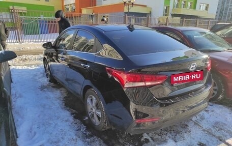 Hyundai Solaris II рестайлинг, 2017 год, 1 400 000 рублей, 2 фотография