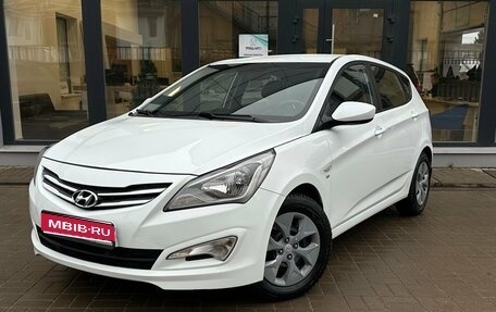 Hyundai Solaris II рестайлинг, 2015 год, 890 000 рублей, 1 фотография