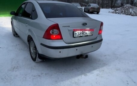 Ford Focus II рестайлинг, 2005 год, 370 000 рублей, 3 фотография