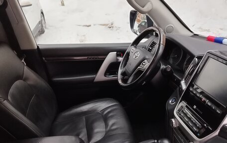 Toyota Land Cruiser 200, 2019 год, 6 500 000 рублей, 2 фотография