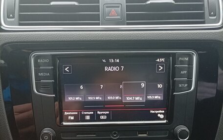 Volkswagen Jetta VI, 2017 год, 1 700 000 рублей, 5 фотография