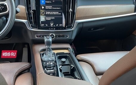 Volvo S90 II рестайлинг, 2020 год, 4 000 000 рублей, 10 фотография