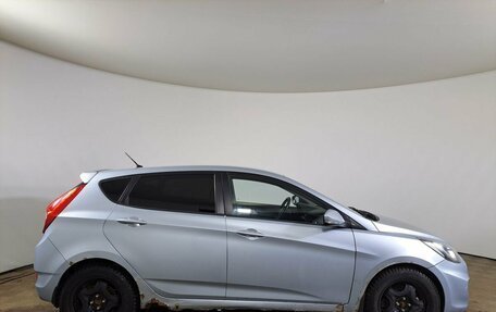 Hyundai Solaris II рестайлинг, 2011 год, 595 000 рублей, 4 фотография