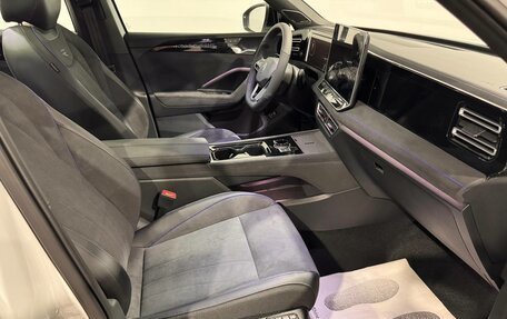 Volkswagen Tiguan, 2025 год, 4 750 000 рублей, 16 фотография