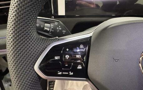 Volkswagen Tiguan, 2025 год, 4 750 000 рублей, 27 фотография