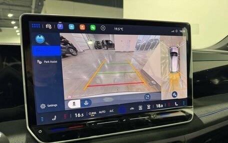 Volkswagen Tiguan, 2025 год, 4 750 000 рублей, 24 фотография