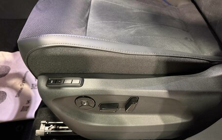 Volkswagen Tiguan, 2025 год, 4 750 000 рублей, 30 фотография