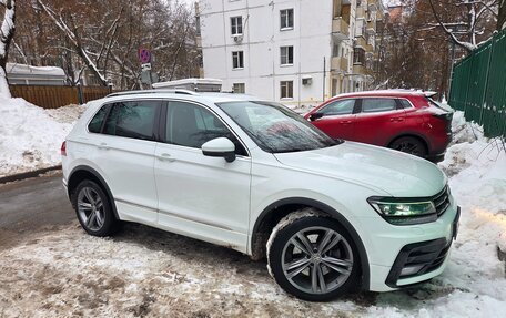 Volkswagen Tiguan II, 2018 год, 2 650 000 рублей, 3 фотография