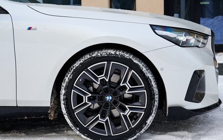 BMW 5 серия, 2024 год, 7 900 000 рублей, 6 фотография