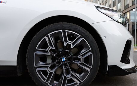 BMW 5 серия, 2024 год, 7 900 000 рублей, 14 фотография