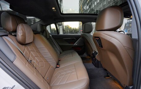 BMW 5 серия, 2024 год, 7 900 000 рублей, 25 фотография