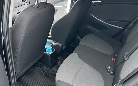 Hyundai Solaris II рестайлинг, 2012 год, 700 000 рублей, 10 фотография