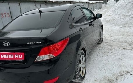 Hyundai Solaris II рестайлинг, 2012 год, 700 000 рублей, 5 фотография