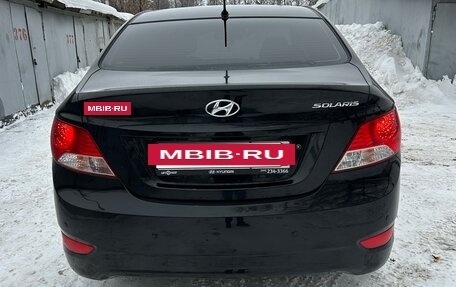 Hyundai Solaris II рестайлинг, 2012 год, 700 000 рублей, 4 фотография