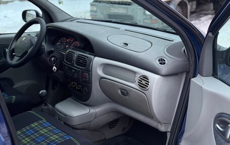 Renault Scenic III, 2002 год, 280 000 рублей, 14 фотография