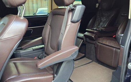 Mercedes-Benz V-Класс, 2017 год, 4 000 000 рублей, 8 фотография